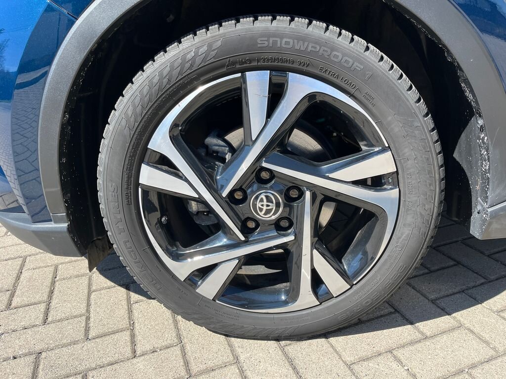 Toyota C-HR SUV / Terénní 2,0 l 112 kw