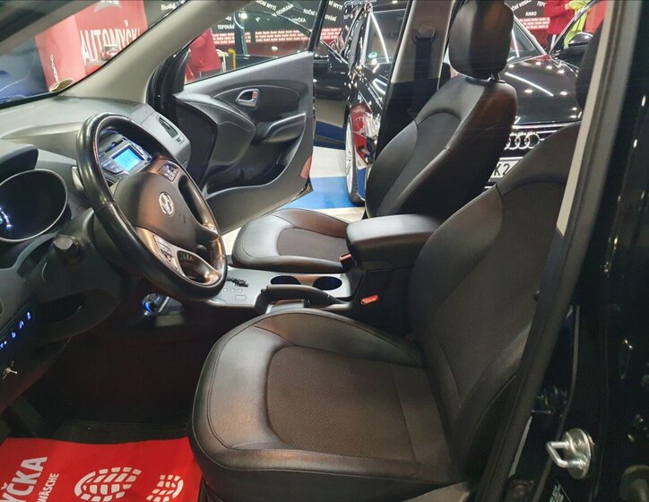Hyundai ix35 SUV / Terénní 2,0 l 122 kw