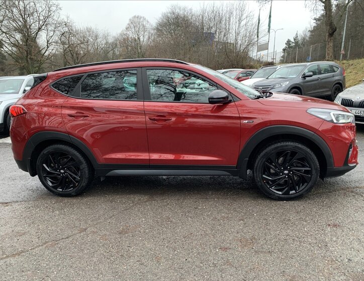 Hyundai Tucson SUV / Terénní 1,6 l 100 kw