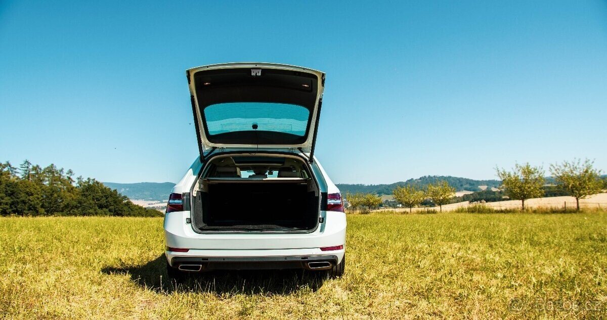 Škoda Superb Kombi 0,0 235 kw