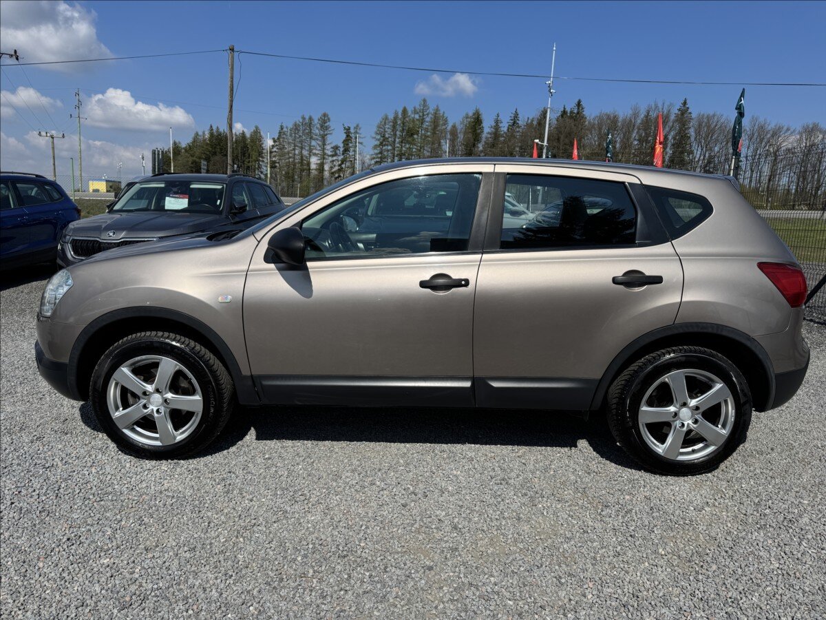 Nissan Qashqai SUV / Terénní 1,6 l 84 kw