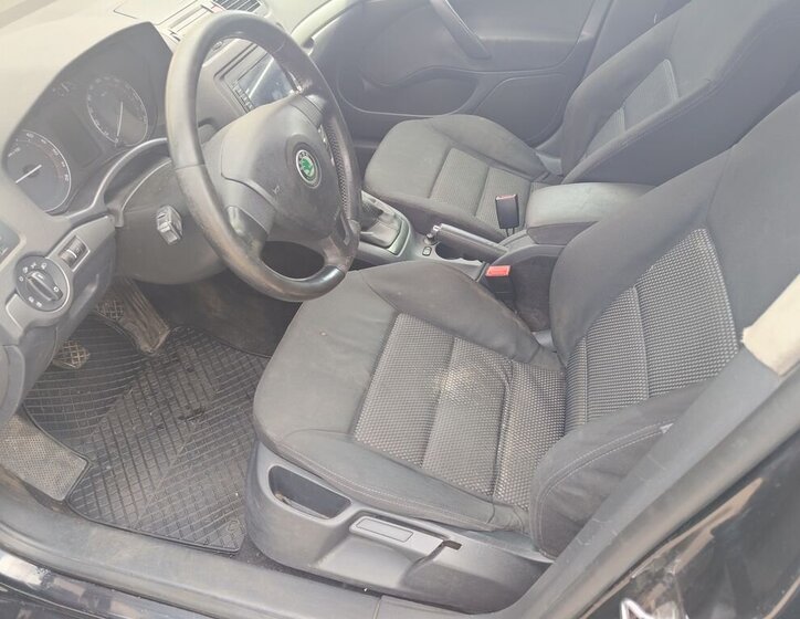 Škoda Octavia Sedan / Limuzína 2,0 l 103 kw