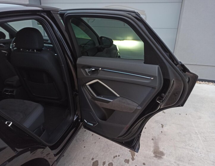 Audi RS Q3 SUV 2,5 l 294 kw