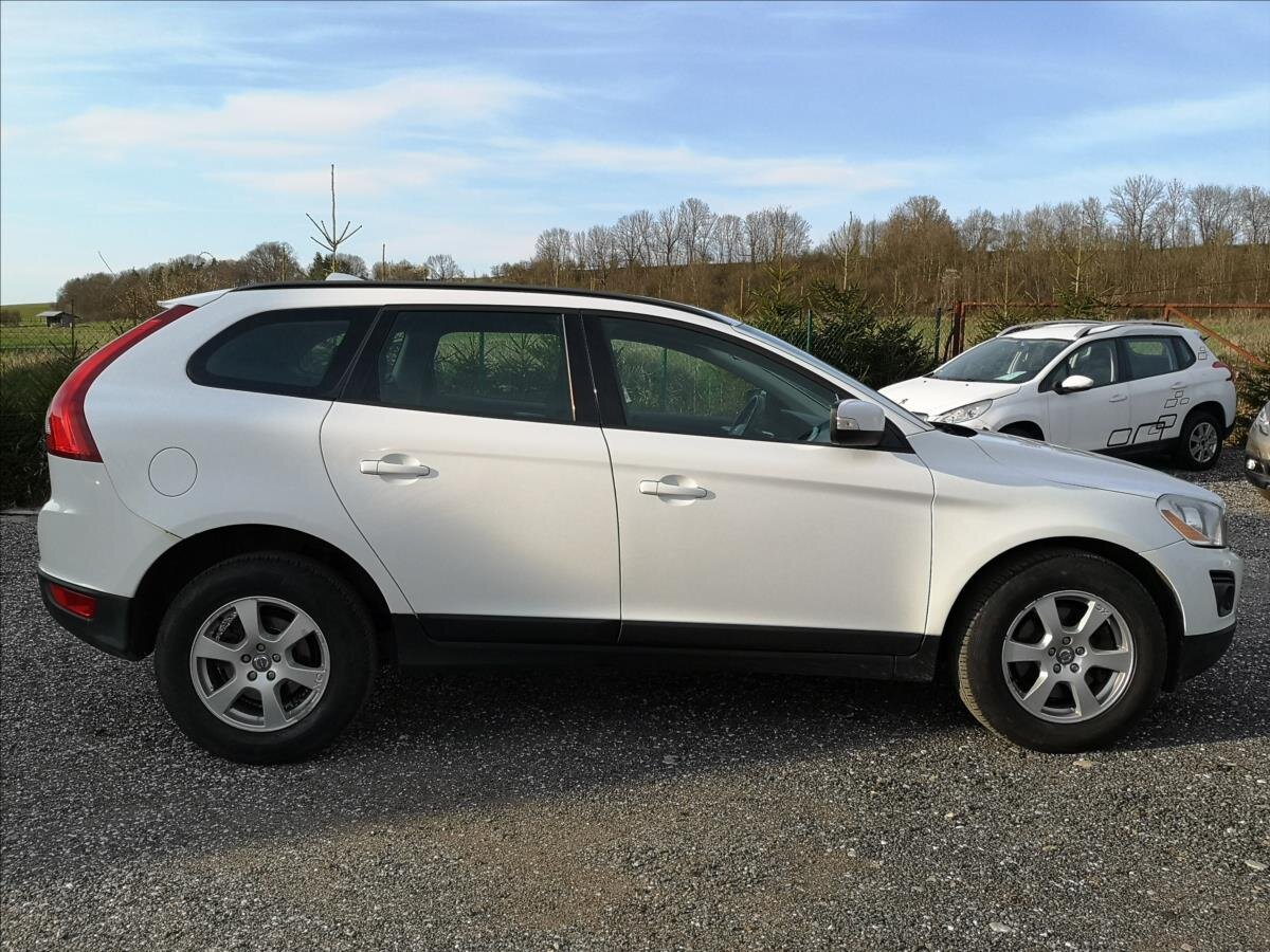 Volvo XC60 Kombi 2,4 l 136 kw