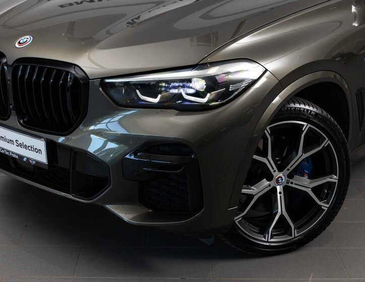 BMW X5 SUV / Terénní 3,0 l 210 kw