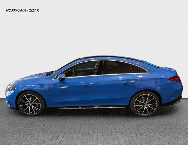 Mercedes-Benz CLA 7