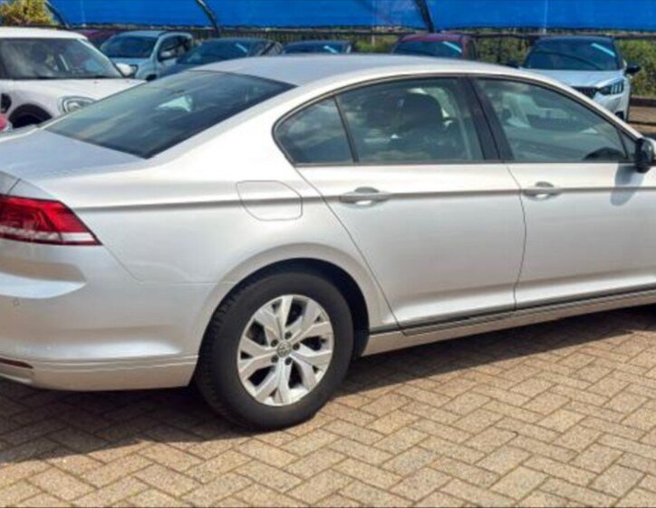 Volkswagen Passat Ostatní 1,6 l 88 kw