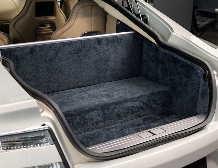 Aston Martin Rapide 20