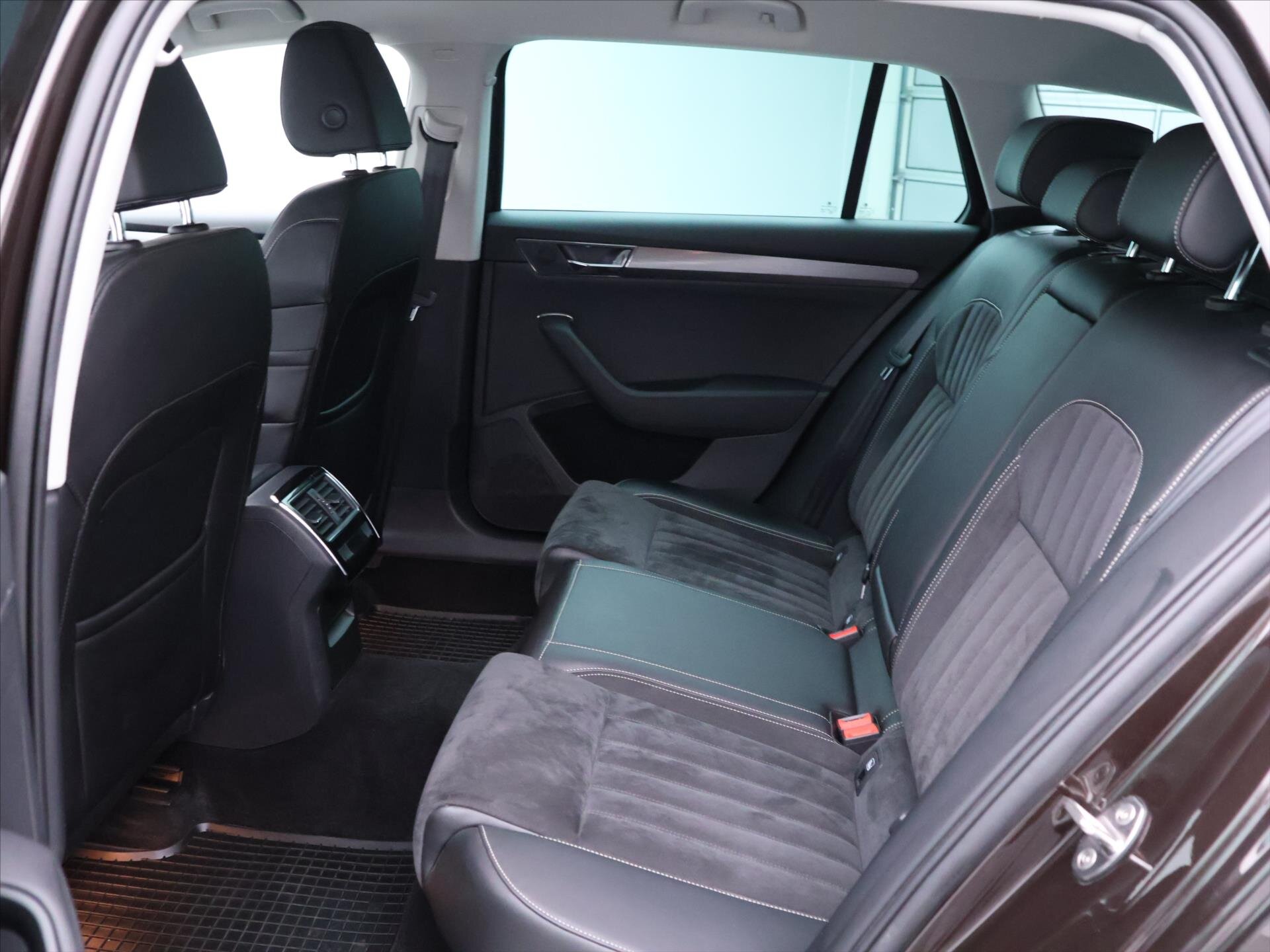 Škoda Superb Kombi 2,0 l 110 kw