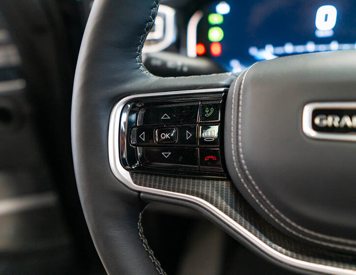 Jeep Grand Wagoneer SUV / Terénní 6,4 l 351 kw