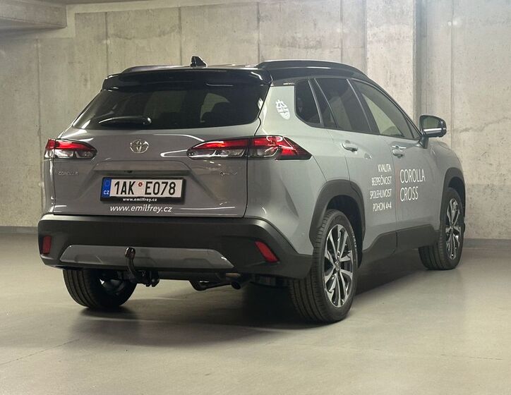 Toyota Corolla Cross 5
