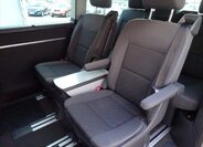 Volkswagen Multivan 12