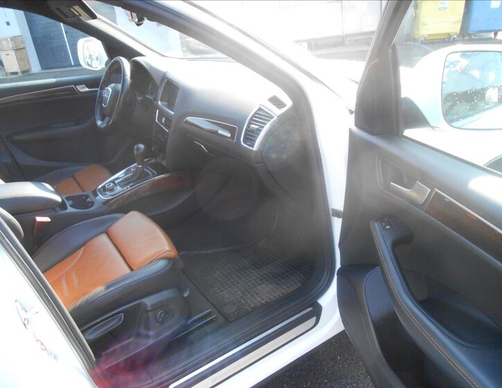 Audi Q5 SUV / Terénní 2,0 l 125 kw