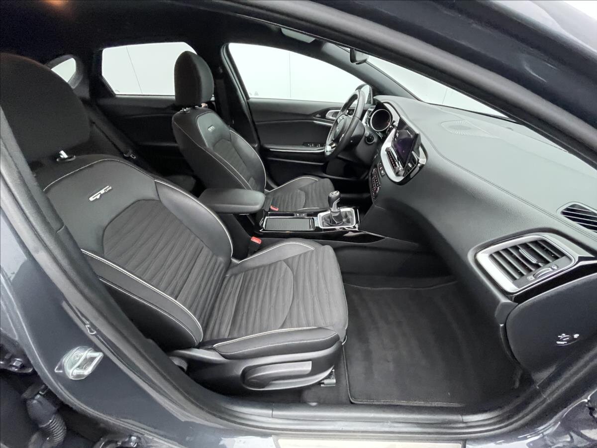 KIA ProCeed Kombi 1,5 l 118 kw