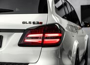 Mercedes-Benz GLS 10