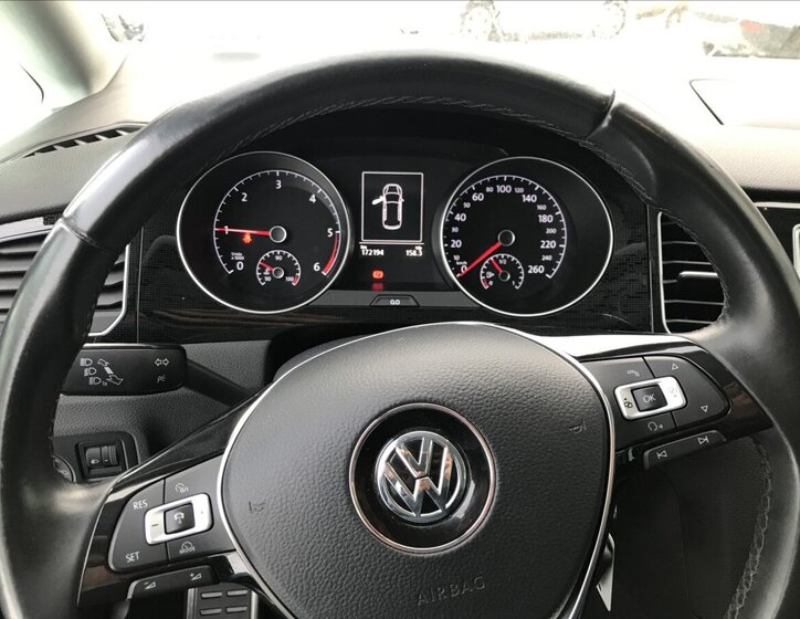 Volkswagen Golf Sportsvan 8