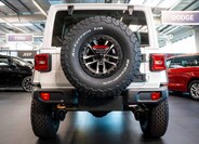 Jeep Wrangler 4