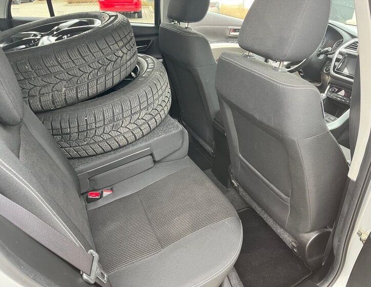 Suzuki SX4 S-Cross SUV / Terénní 998,0 82 kw