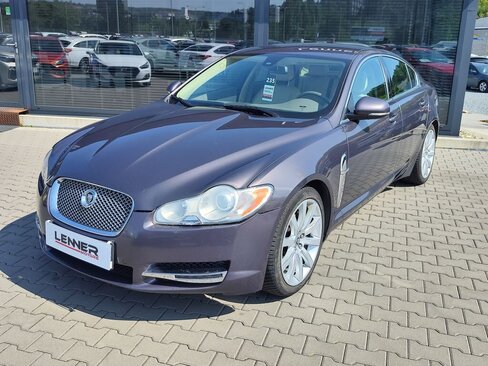 Jaguar XF Sedan / Limuzína 3,0 l 202 kw