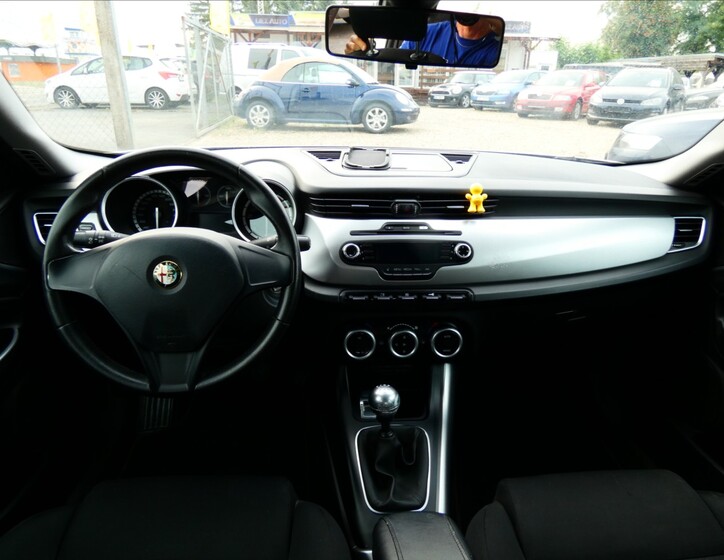 Alfa Romeo Giulietta 7