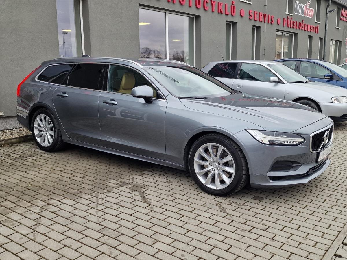 Volvo V90 Kombi 2,0 l 173 kw
