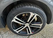 Peugeot 208 Hatchback 1,2 l 81 kw