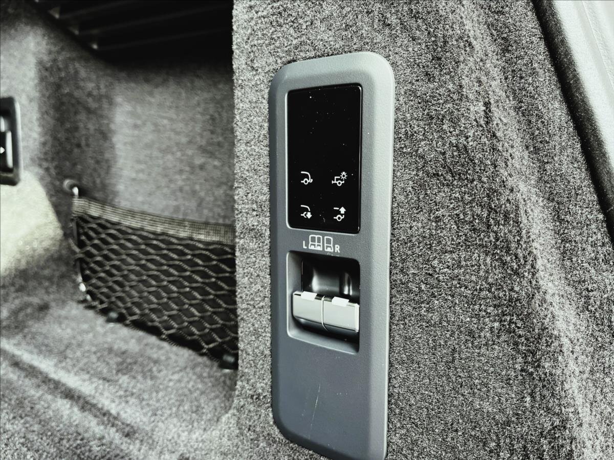 Land Rover Range Rover Sport SUV / Terénní 3,0 l 258 kw