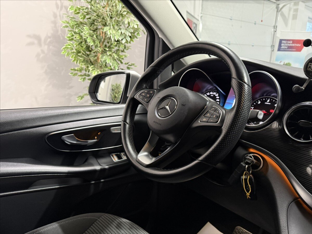 Mercedes-Benz Třídy V Kombi 2,0 l 174 kw