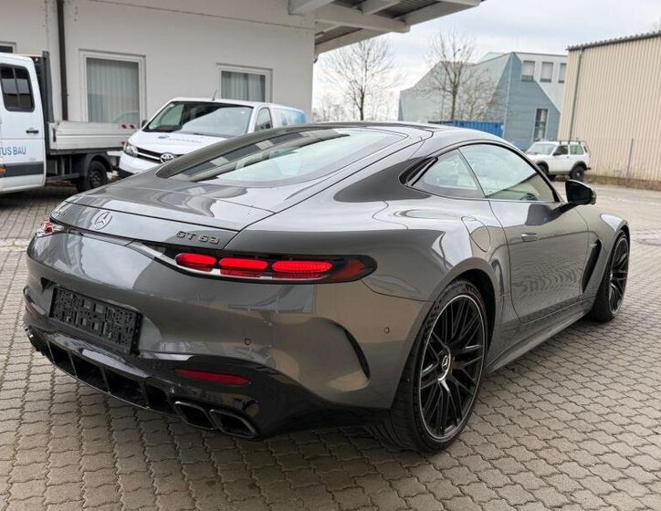 Mercedes-Benz AMG GT Kupé 4,0 l 430 kw