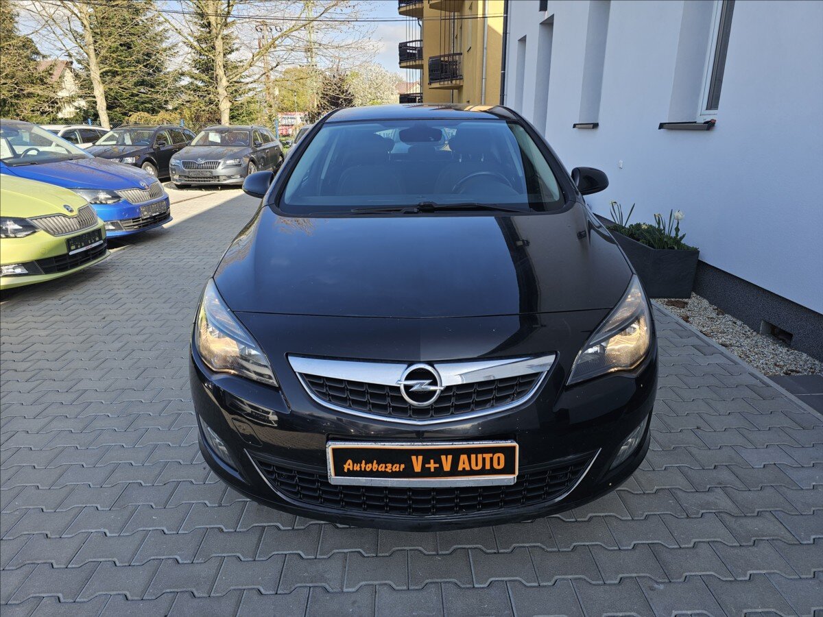 Opel Astra Hatchback 1,6 l 132 kw