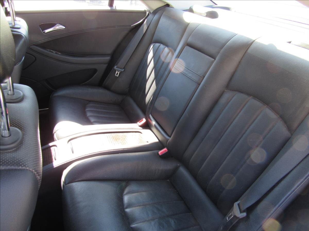 Mercedes-Benz CLS Sedan / Limuzína 3,0 l 165 kw