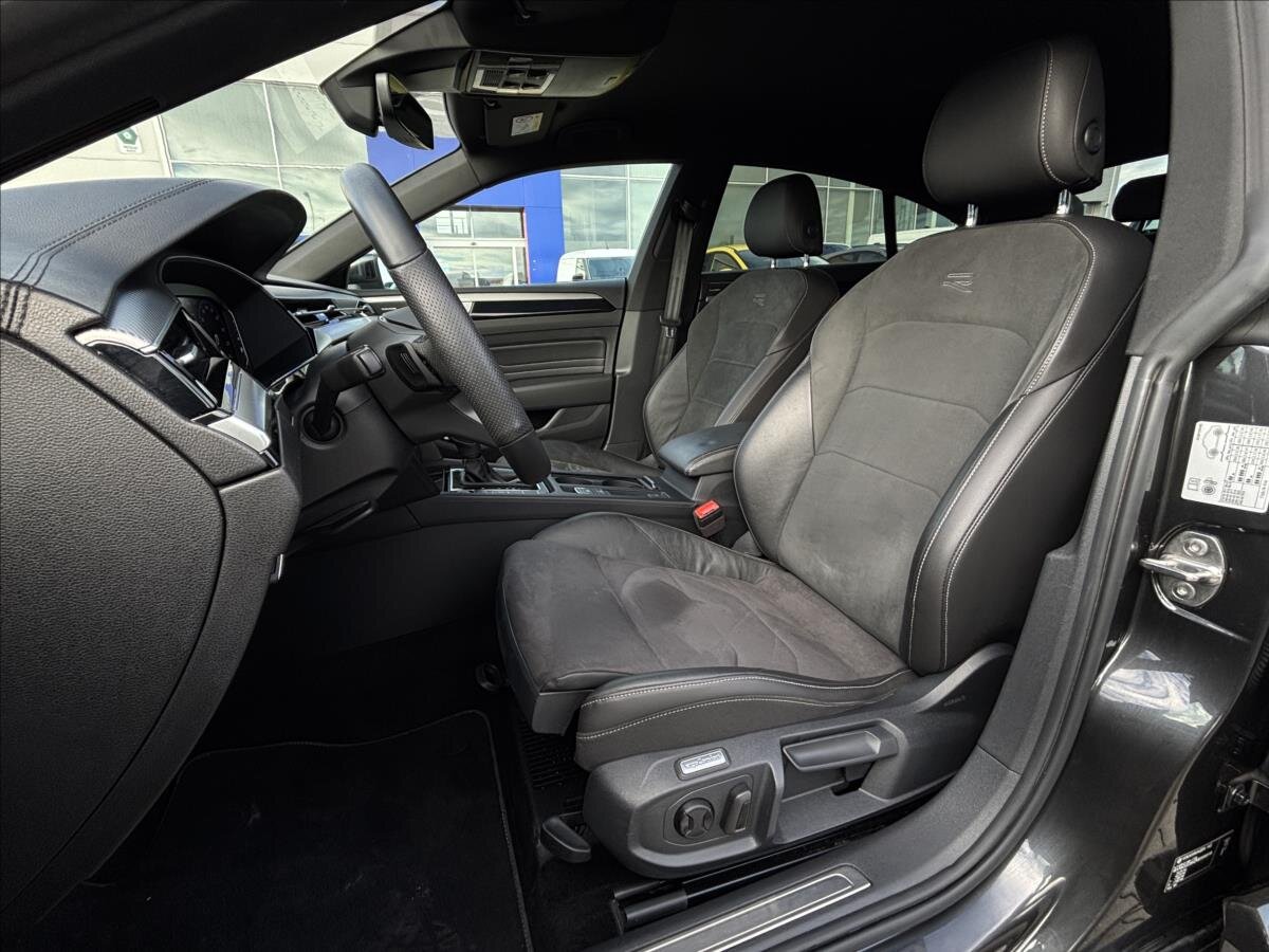 Volkswagen Arteon Liftback 2,0 l 206 kw