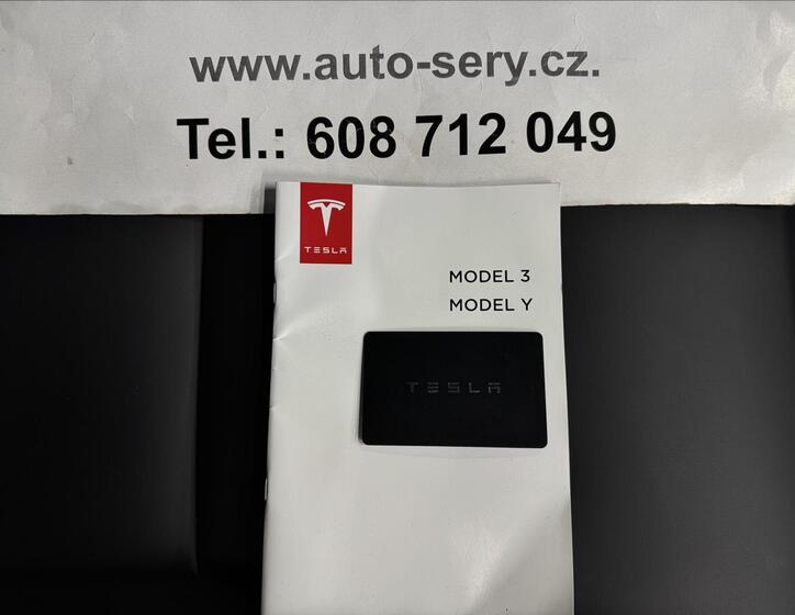 Tesla Model Y 35