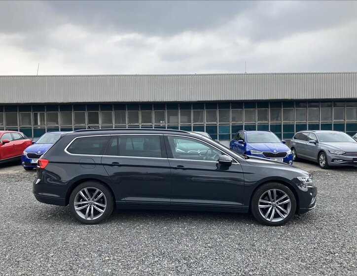 Volkswagen Passat Kombi 2,0 l 110 kw