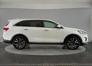 KIA Sorento SUV / Terénní 2,2 l 147 kw
