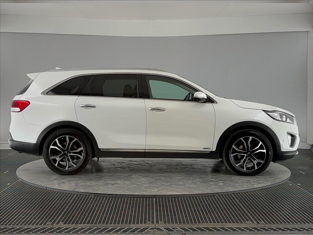 KIA Sorento SUV / Terénní 2,2 l 147 kw