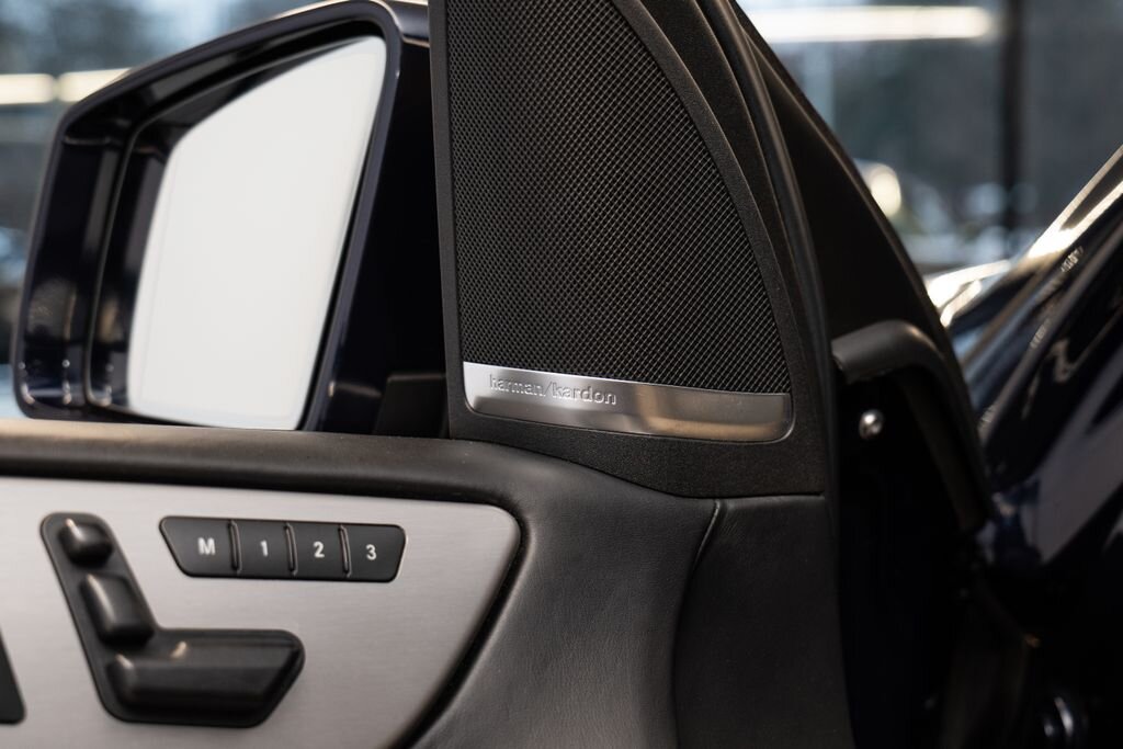 Mercedes-Benz GL SUV 4,7 l 320 kw