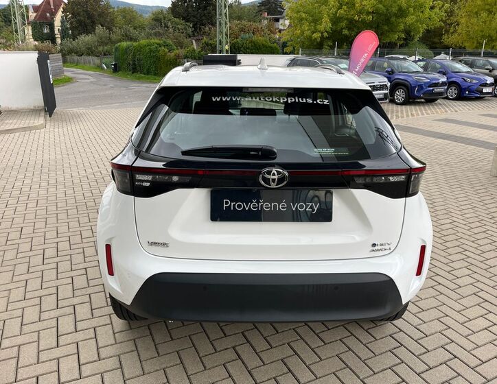 Toyota Yaris Cross 5