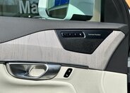 Volvo XC90 SUV 2,0 l 173 kw