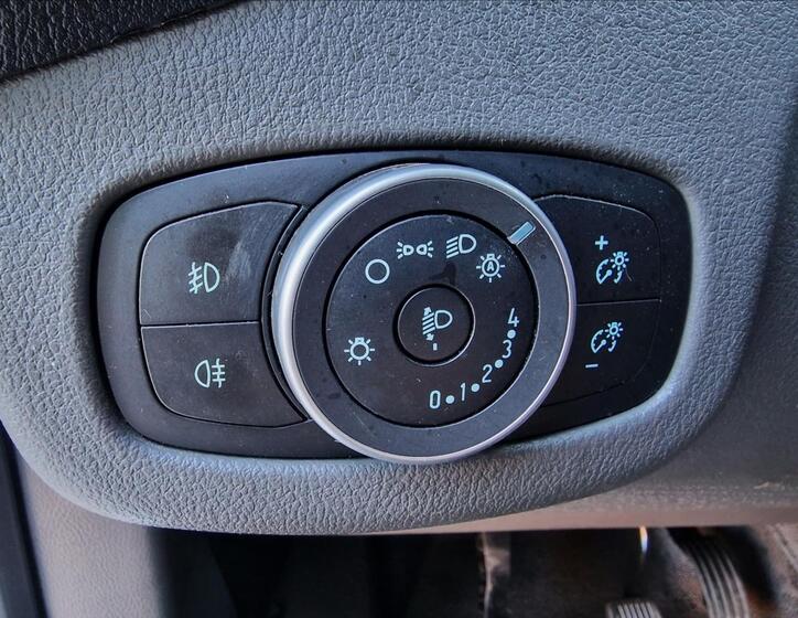 Ford Transit Connect 38