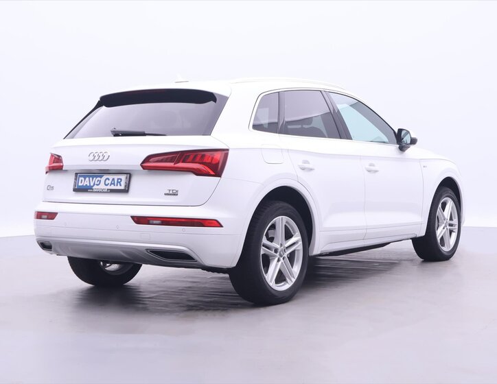 Audi Q5 SUV / Terénní 2,0 l 140 kw