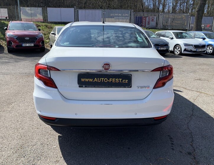 Fiat Tipo Sedan / Limuzína 1,4 l 70 kw