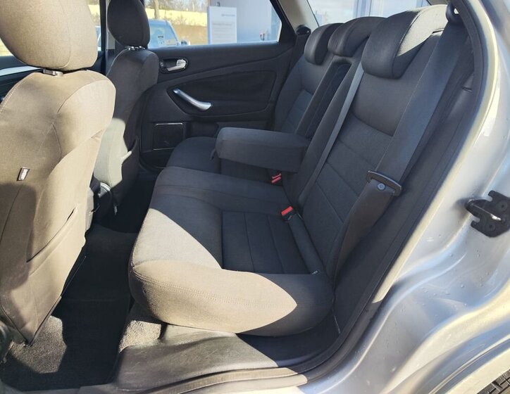 Ford Mondeo Kombi 2,0 l 103 kw