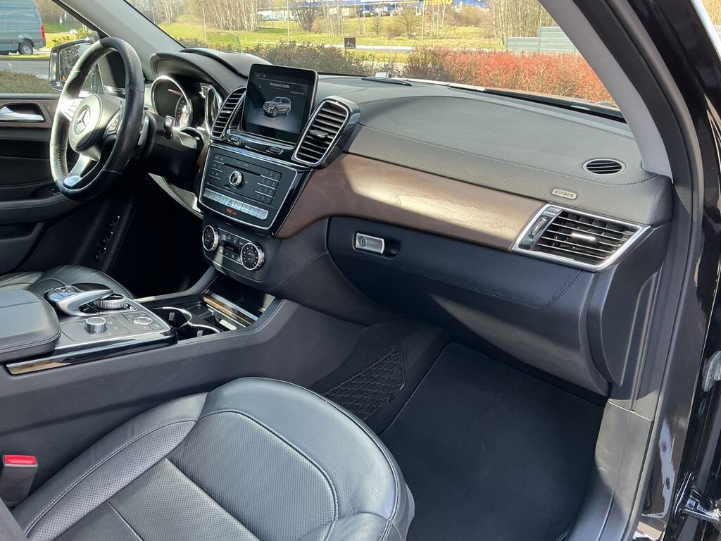 Mercedes-Benz GLS SUV / Terénní 3,0 l 190 kw