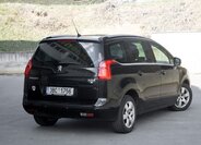 Peugeot 5008 SUV / Terénní 2,0 l 110 kw