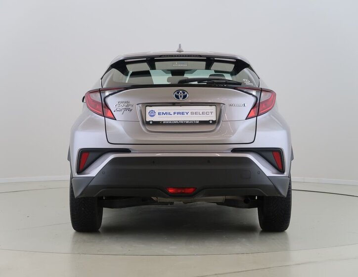 Toyota C-HR SUV / Terénní 1,8 l 72 kw