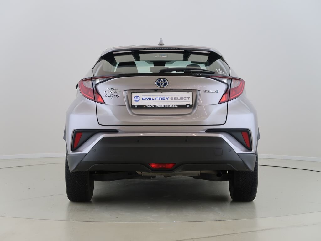 Toyota C-HR SUV / Terénní 1,8 l 72 kw