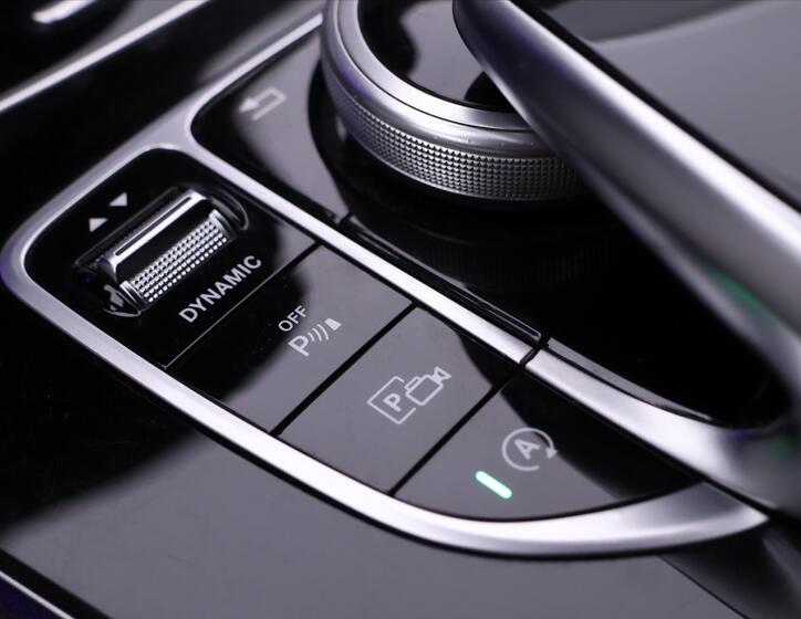 Mercedes-Benz Třídy E 37