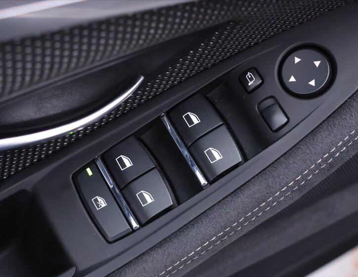 BMW Řada 5 Sedan / Limuzína 3,0 l 190 kw