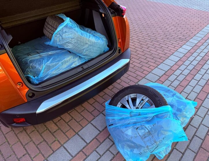 Peugeot 2008 Hatchback 1,2 l 74 kw